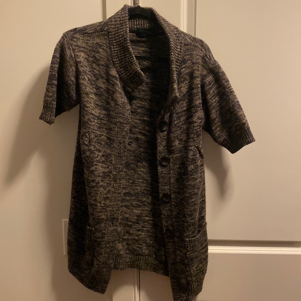 Short Sleeve Sweater - The Limited Medium